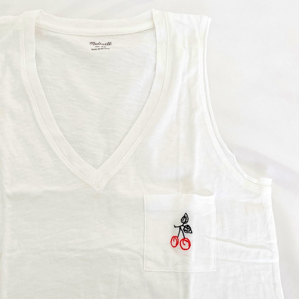 NWT Madewell Cherry Embroidered Pocket Tank - Picture 3 of 12